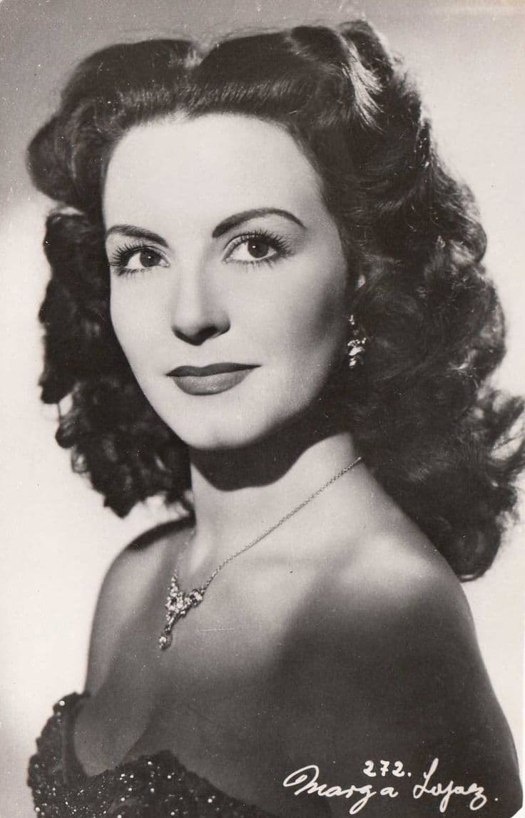 Catalina Margarita López Ramos mejor conocida como Marga López fue una primera actriz, de origen argentino nacionalizada mexicana; protagonista de múltiples películas durante la Época de Oro del Cine .