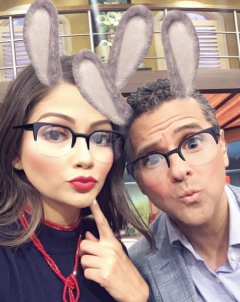 En sus redes sociales hay varias fotos usando el filtro de conejito, incluso en compañía de Marco Antonio Regil.
