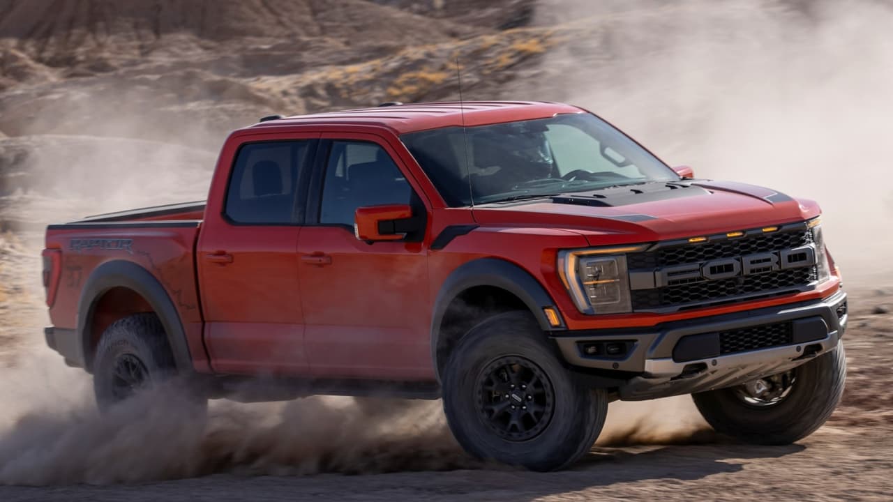 <u><b>Contenido relacionado</b></u>
<br>
<br>El lanzamiento de la tercera generación de la Ford F-150 Raptor 2021 coincide con el nacimiento de la Ram 1500 TRX, un modelo cuyo único objetivo es destronar a la Raptor para situarse en el tope de la cadena alimenticia de las pickups. ¿Cómo ha respondido Ford? Encuentra aquí los detalles de esta nueva edición.