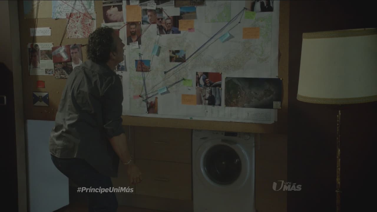 Fran entró al cuarto de Morey a espiarlo.