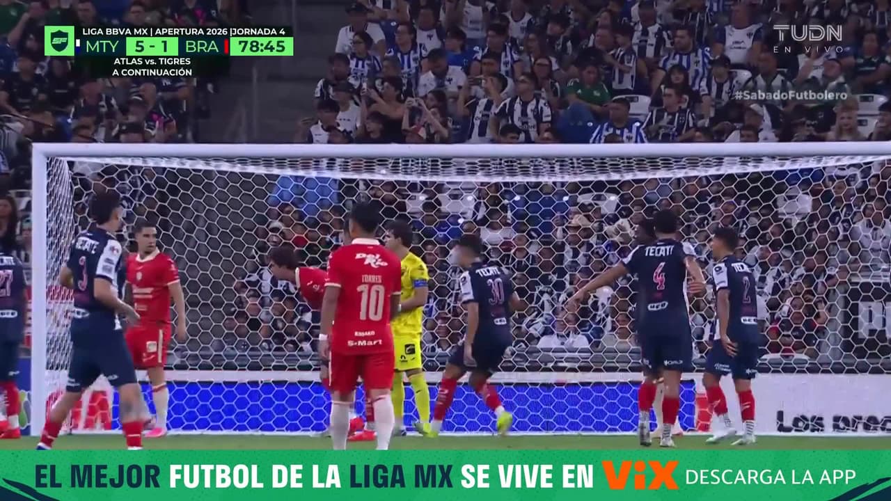 ¡FESTIVAL DE TRAVESAÑOS! Los postes nos privan de ver DOS GOLAZOS dignos de Puskás