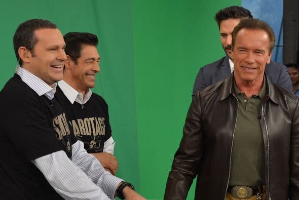Arnold Schwarzenegger y Joe Manganiello en Despierta