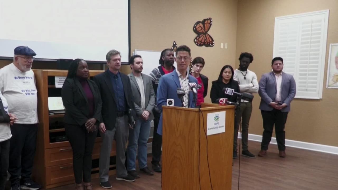 Defensores de inmigrantes y legisladores demócratas rechazan presencia de ICE en Florida