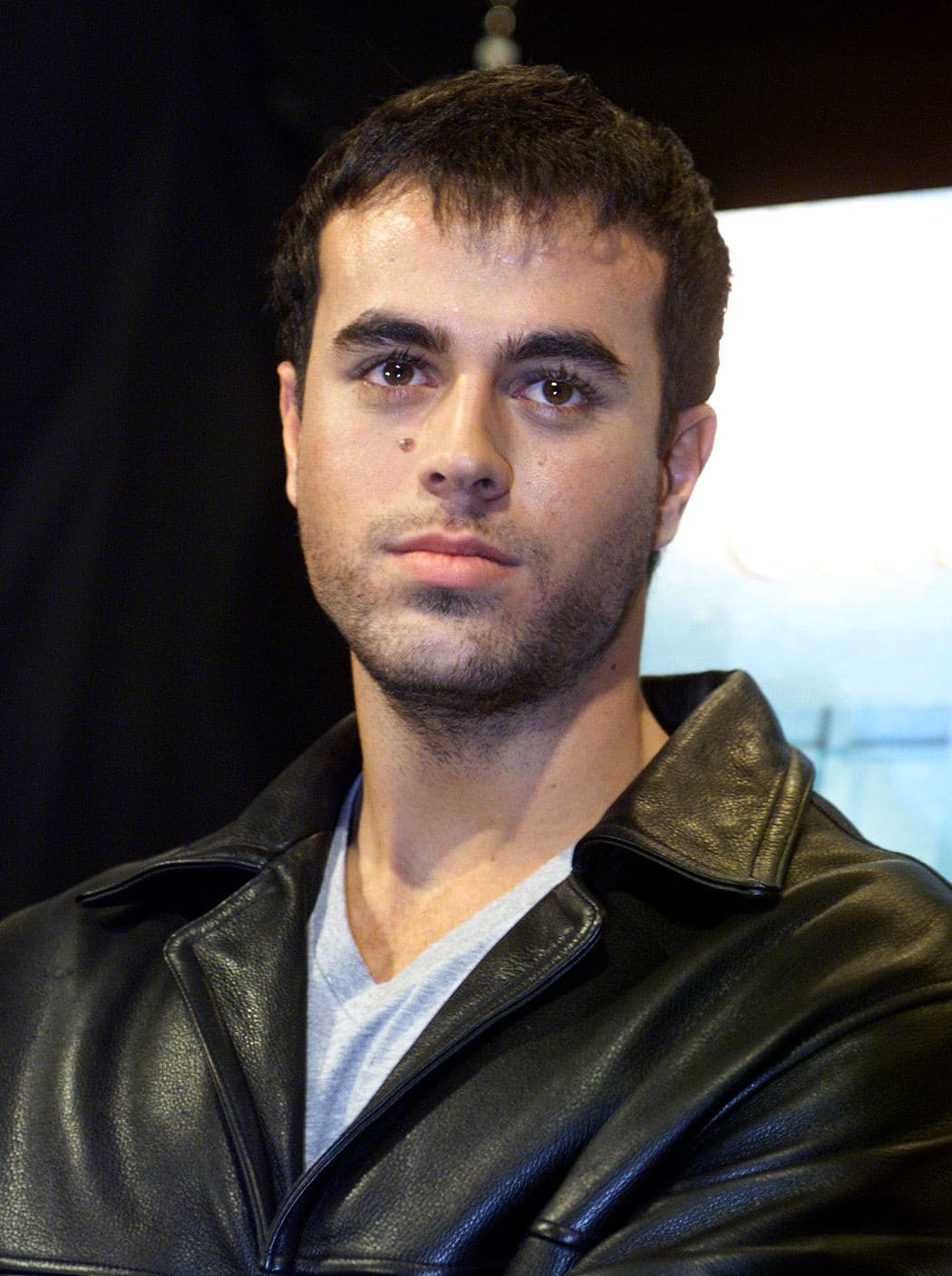 El cantante Enrique Iglesias es el menor de los Iglesias Preysler y el más famoso de los ocho hermanos Iglesias.