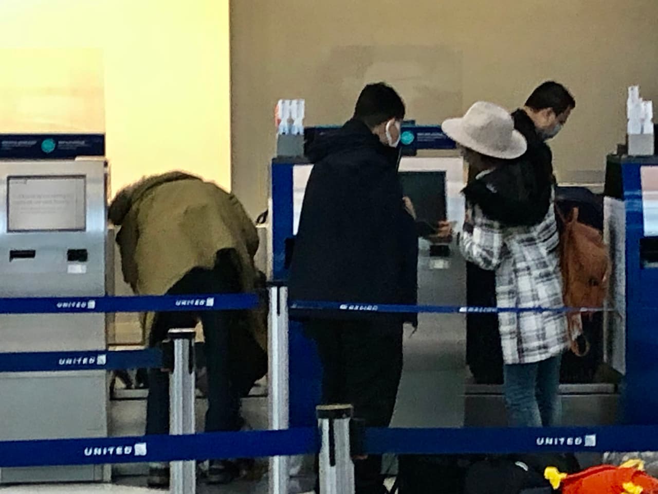 Otra viajera dijo para Noticias Univision Chicago que no había sido posible posponer sus vacaciones. “La cosa es que cancelar es más dinero y pues la decisión mía fue que al regresar voy a tener que estar en cuarentena unas dos semanas,” reconoció Citlali Guerrero.