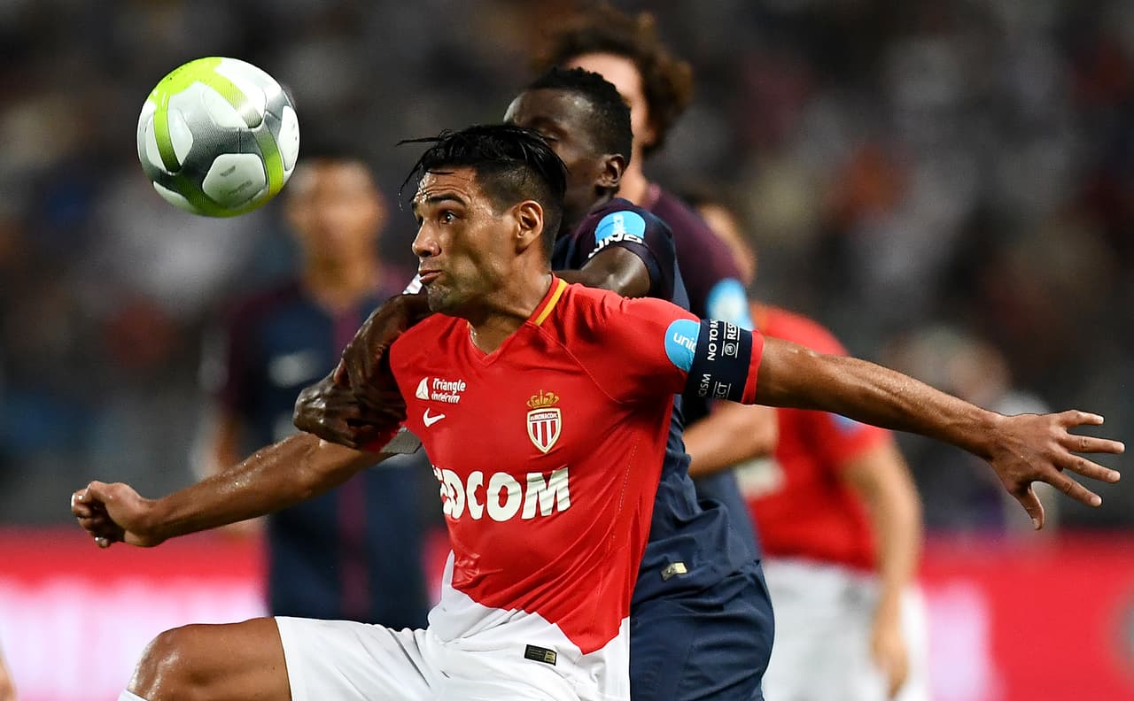 El colombiano Falcao García tuvo una en la segunda mitad, de cabeza, pero se le fue por encima del arco parisino. No tuvo más, aunque se movía por todo el frente de ataque.