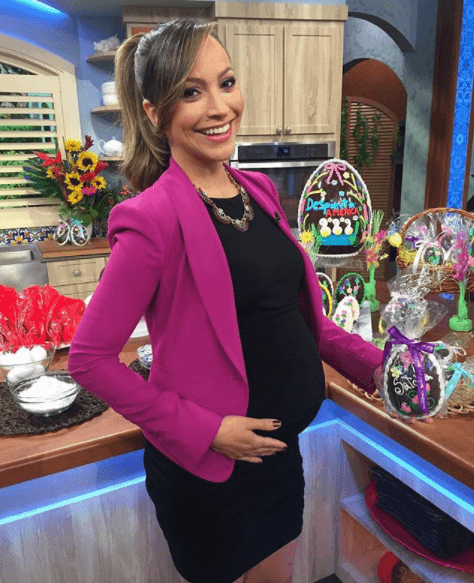 Año y medio después del nacimiento de Bruce, en diciembre de 2015, la conductora de origen hondureño anunció en ‘Despierta América’ que ella y su esposo estaban a la espera de su segundo bebé.