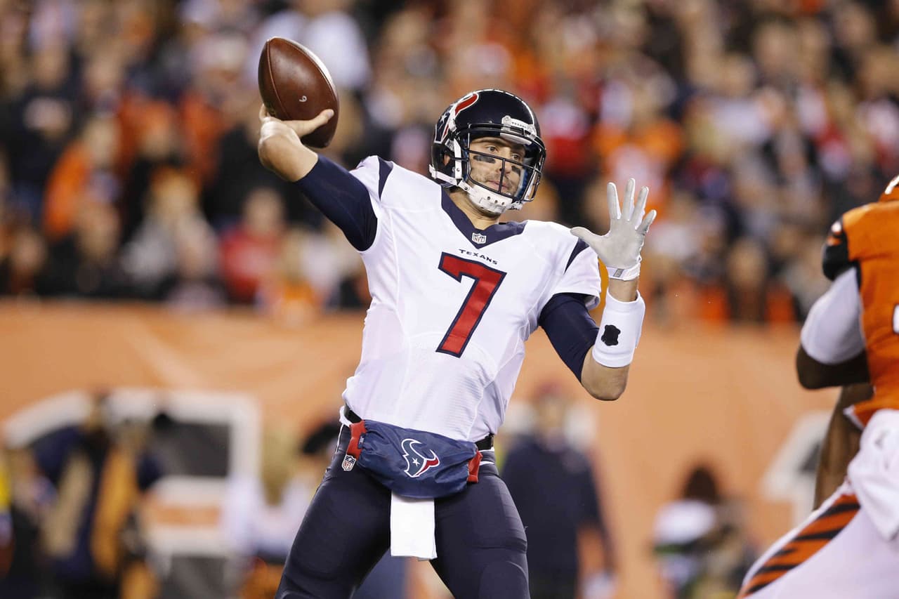 Brian Hoyer será evaluado de la conmoción cerebral antes de decidir si es titular