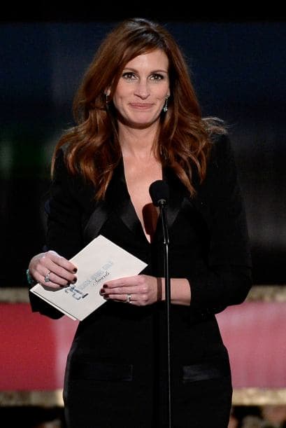 Julia Roberts anunció Mejor actor en cine.