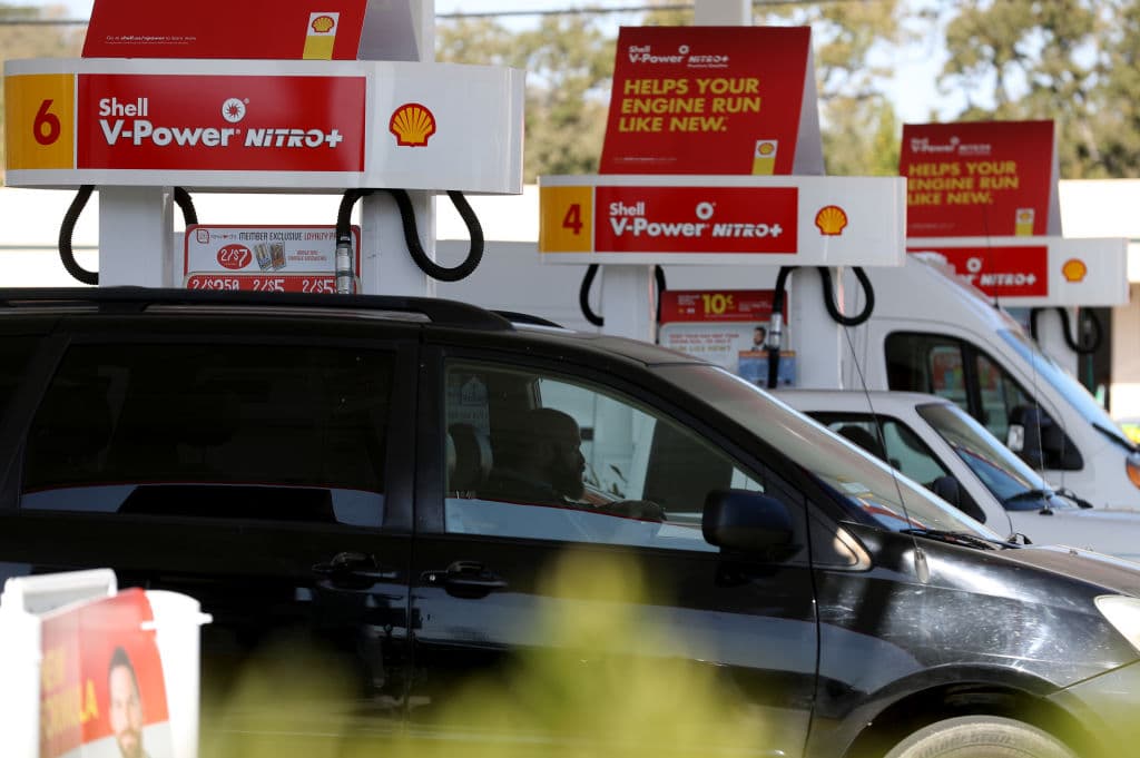 Mientras que los negocios de supermercados, servicios de salud, farmacias, gasolineras e instituciones bancarias pueden seguir en funcionamiento.