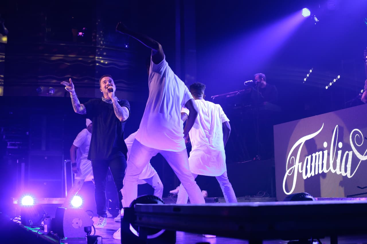 ABC Dancers han estado trabajando con Balvin por 10 años.