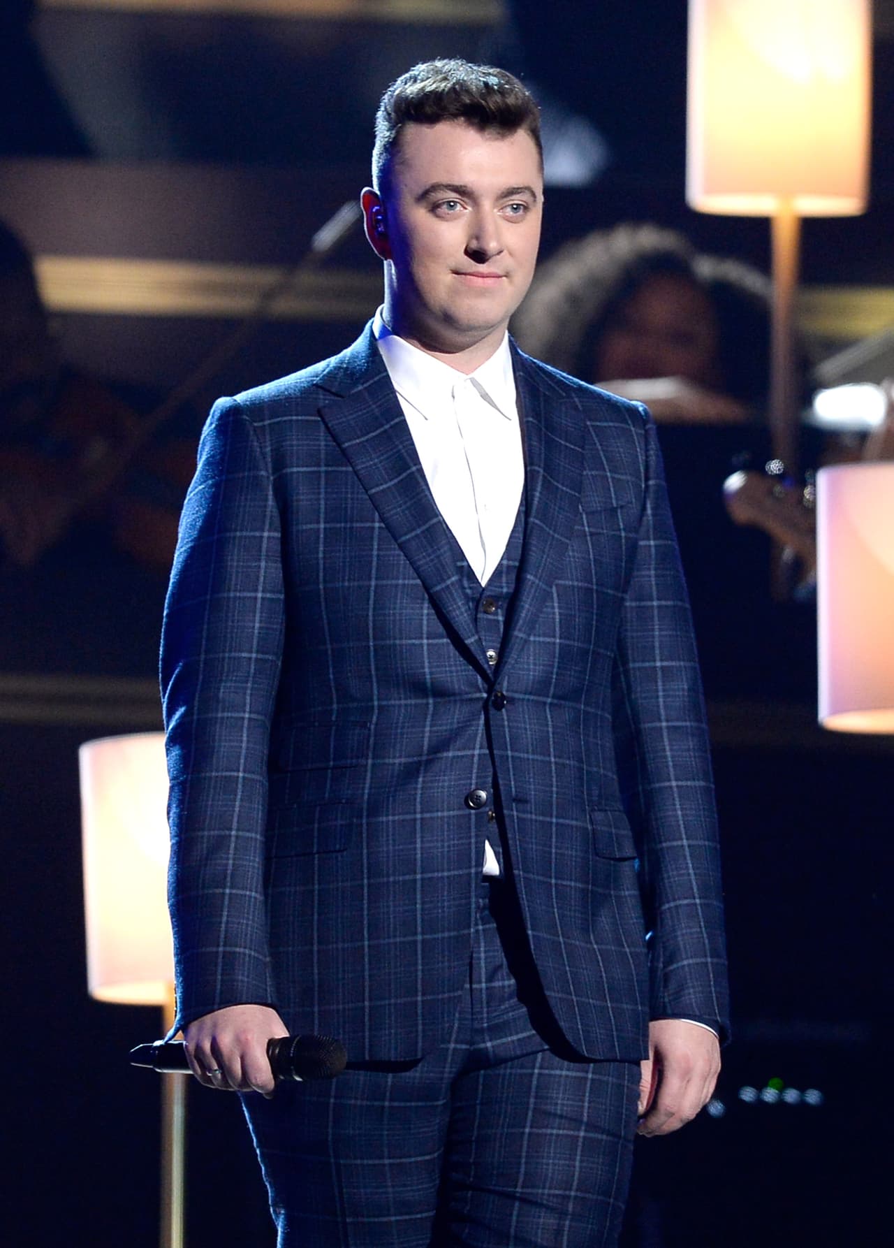 "Soy un hombre gay que salió del armario cuando tenía 10 años, y no hay nada en mi vida de lo que esté más orgulloso", se defiende.