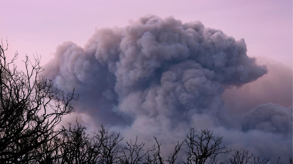 El incendio Thomas avanza fuera de control y en camino a ser el más grande de la historia en California