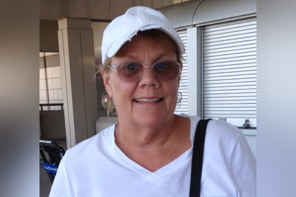 Michelle 'Missy' Langer, de Virginia Beach, se desempeñaba como asistente administrativa en el departamento de servicios públicos. Tenía 12 años como empleada de la ciudad.