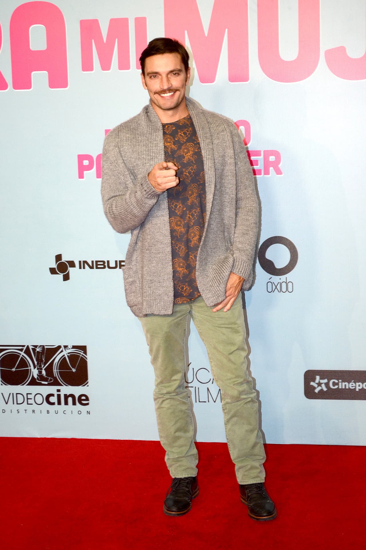 No te lo pierdas cada noche a las 8PM/7C por Univision.