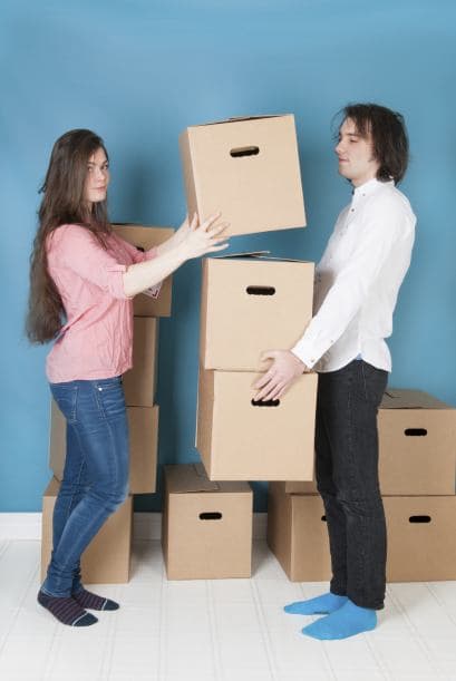 La realidad es que aunque sean personas que aprecias no serán los más adecuados para compartir un departamento pues debe existir una buena compatibilidad antes que amistad.