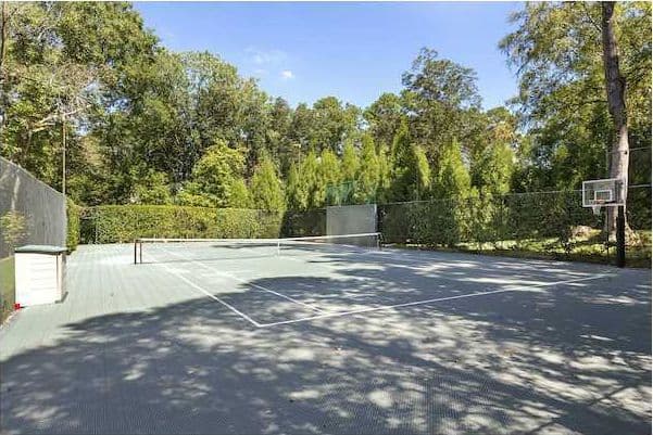 La propiedad en la que el ‘piloto’ actúa cuesta aproximadamente 3.2 millones de dólares.