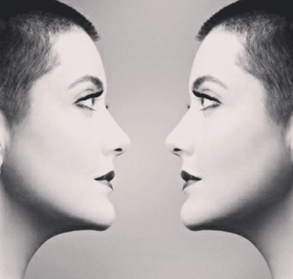 Al igual que Maytê, Larissa tuvo que raparse para darle más realismo a su personaje en la serie.