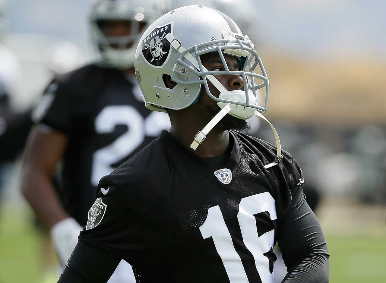 Trindon Holliday - 5' 5" - Regresador de patadas.