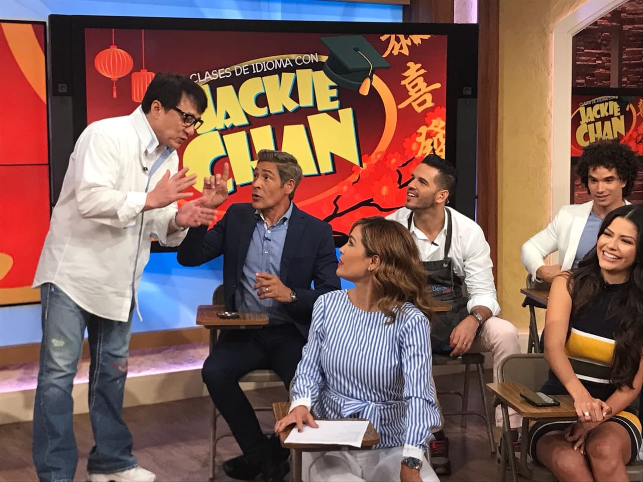 Johnny resultó gran fanático de Jackie Chan y también muy buen alumno.