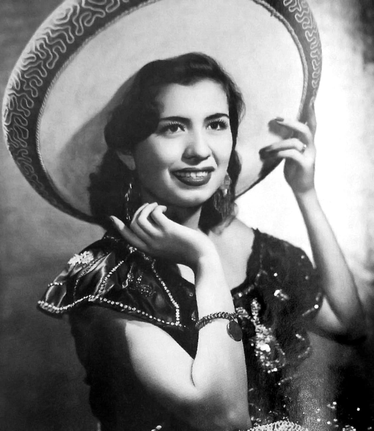 María Lucila Beltrán Ruiz, mejor conocida como Lola Beltrán, es una de las exponentes más relevantes que ha tenido la música ranchera de México.