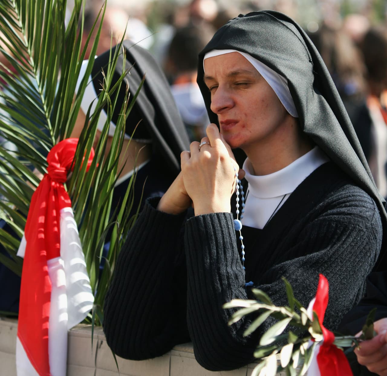 Millones de personas se congregan en el Vaticano para recibir el Evangelio en la Santa Misa que da el Santo Padre, pero desde 2020 sin lugar a dudas ha sido diferente y realizado de manera virtual, en un mundo inmerso en una pandemia que ha cobrado la vida ya de millones de personas por todo el mundo.