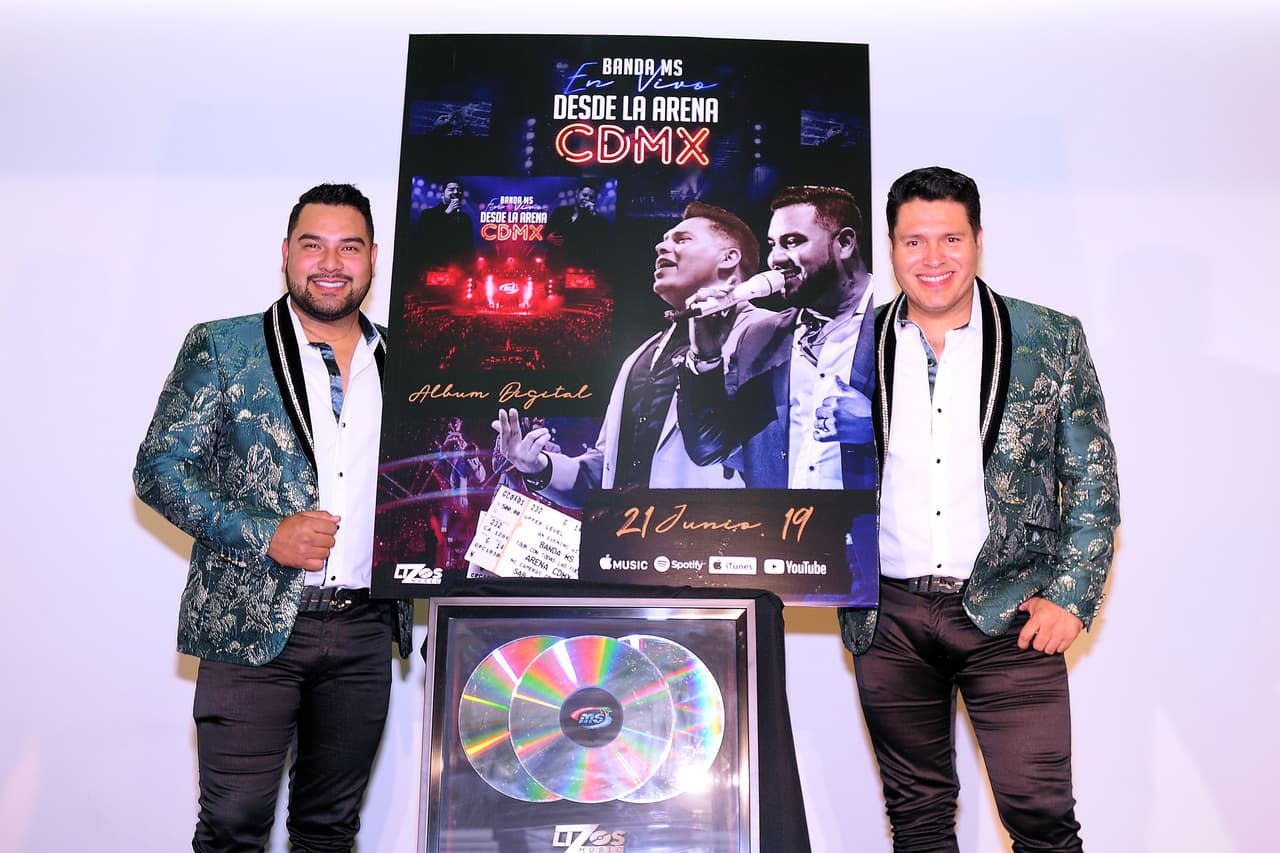 Los Ángeles Azules, Aventura, Banda Sinaloense MS de Sergio Lizárraga, Becky G, Calibre 50, Christian Nodal, Karol G, Rosalía, Santana y Wisin & Yandel tienen 3 nominaciones cada uno.