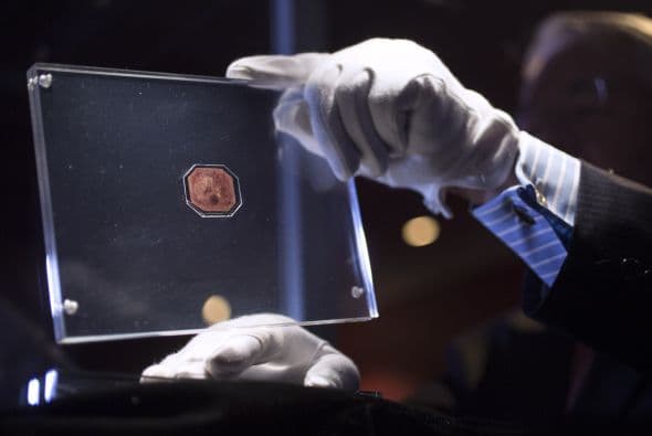 Es el único sello que le falta a la privada Colección Real Filatélica de la familia real británica.