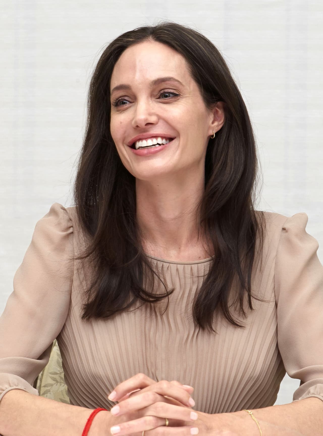 Tras las operaciones, Angelina ha sufrido diversos cambios, tanto físicos como emocionales.