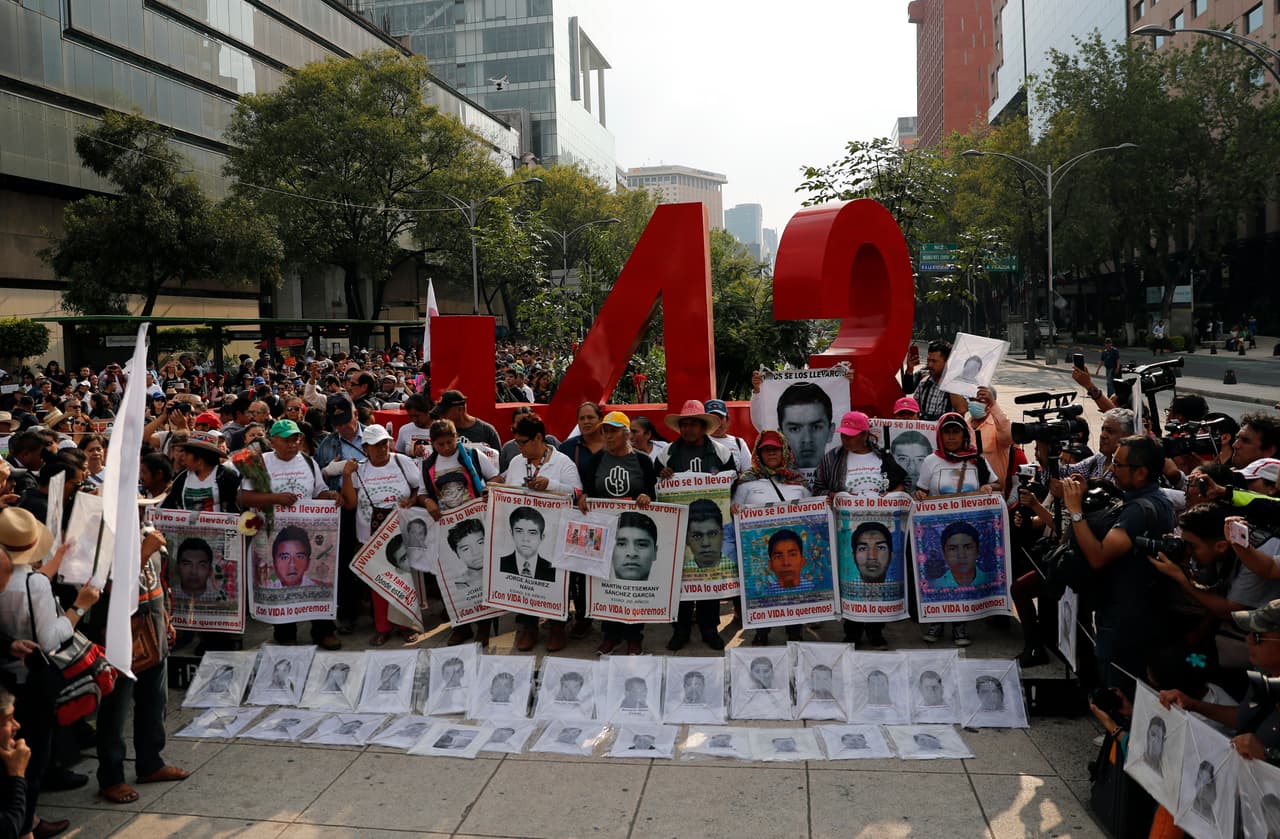 Autoridades mexicanas identifican los restos de uno de los 43 estudiantes de Ayotzinapa
