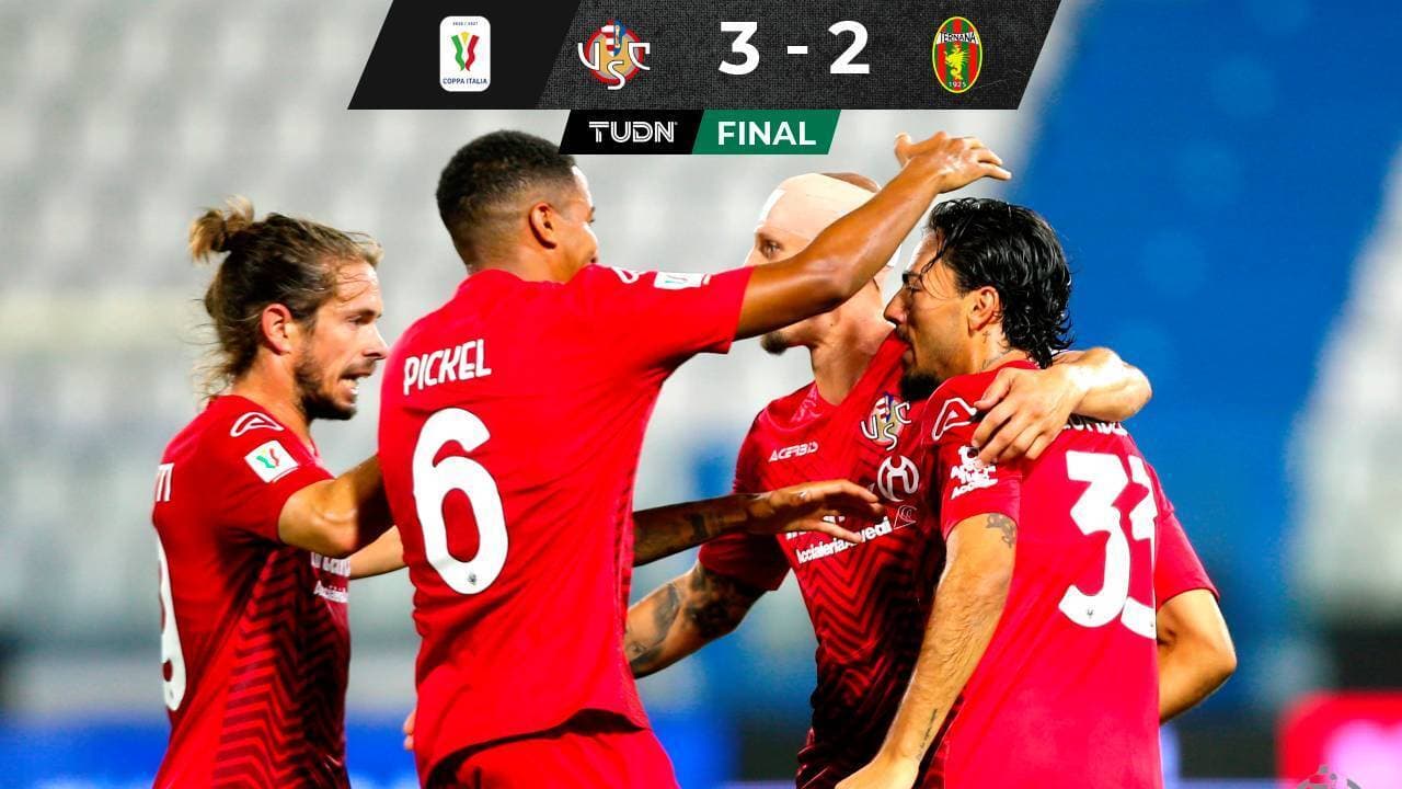 Cremonese avanza en Coppa Italia con Johan Vásquez como titular