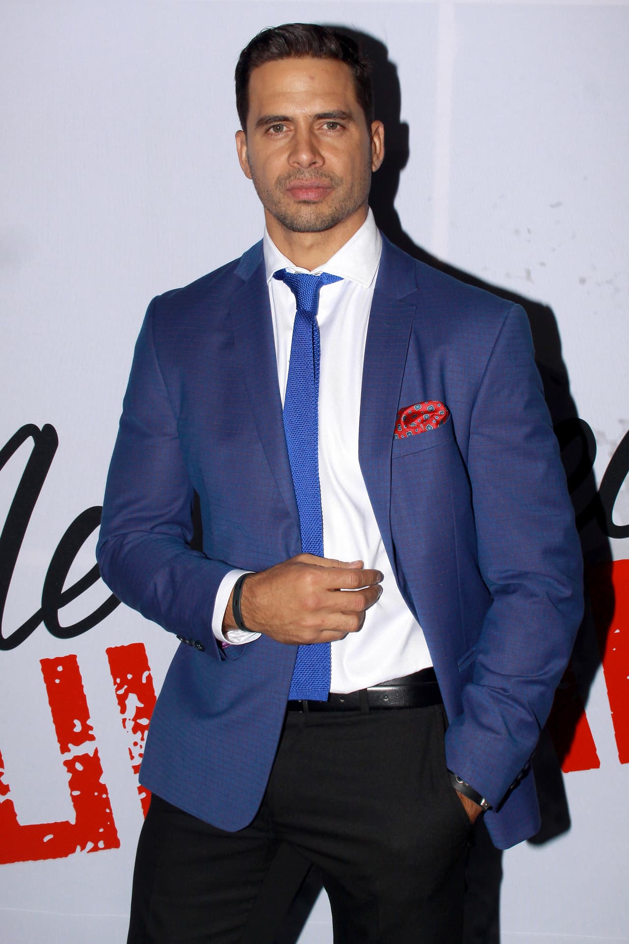 <b><a href="http://www.univision.com/temas/pedro-moreno">Pedro Moreno</a></b> interpretará a 'Julián', un hombre que aparentará una bondad absoluta, pero al mismo tiempo será un villano que le hará la vida imposible a todos dentro de 'Me declaro culpable'.