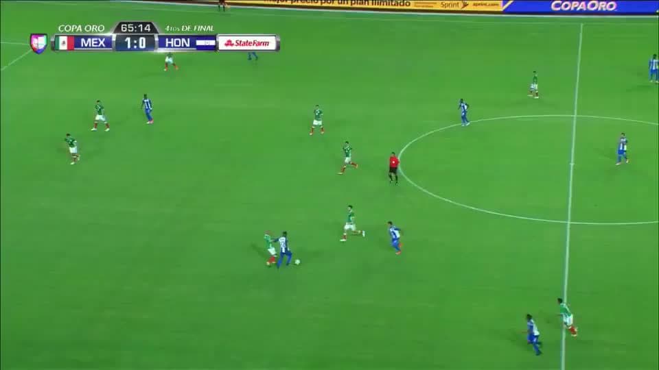 Disparo afuera de Alberth Elis