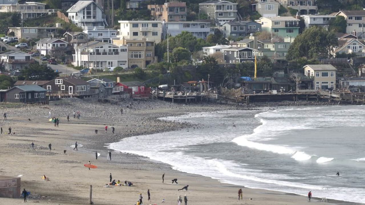 Playa Linda Mar en Pacifica: Alta presencia de bacterias fecales preocupa a los bañistas