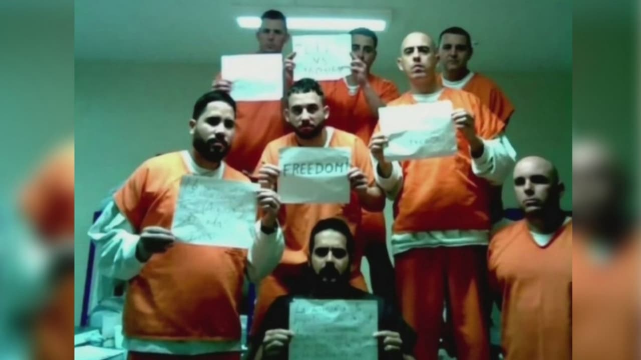 Más de 400 inmigrantes en prisiones de ICE están contagiados con coronavirus