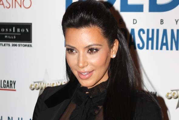 Kim Kardashian se encuentra en la posición #9 con más de 17 millones de seguidores. No nos sorprendería si en cuestión de semanas sube su ranking, ¡ya que está embarazada!