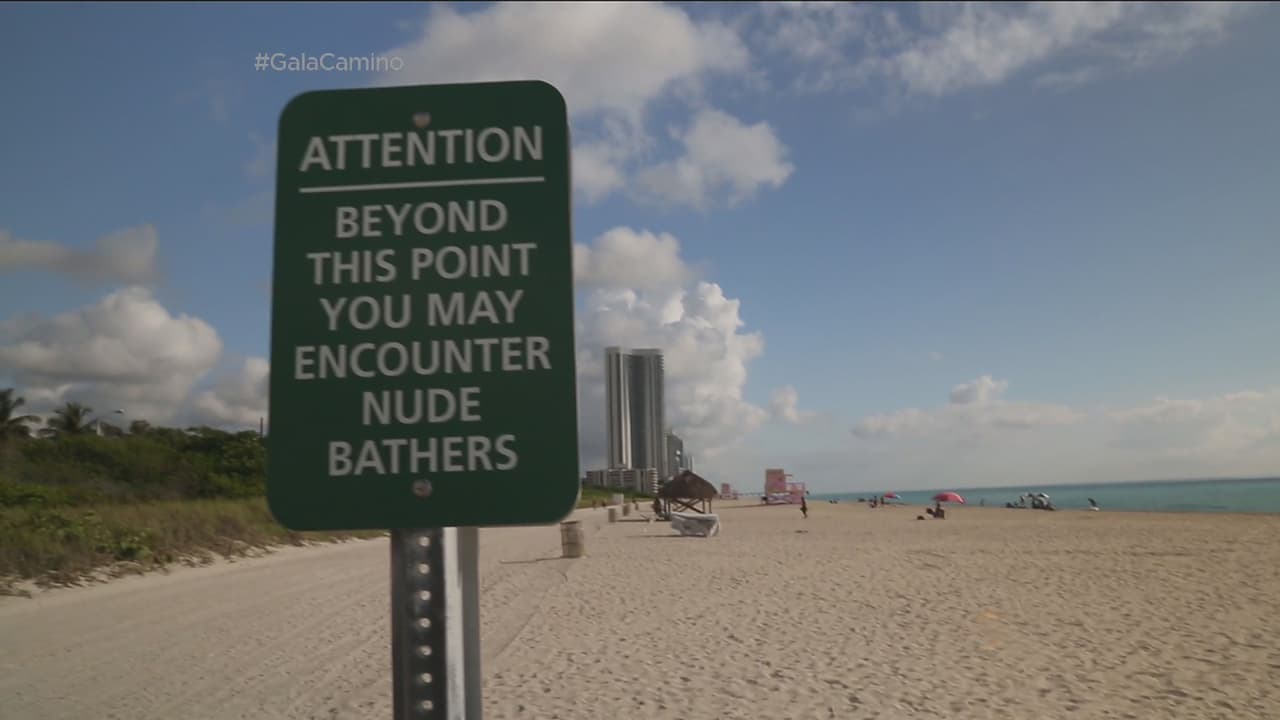 ¡Una playa nudista!