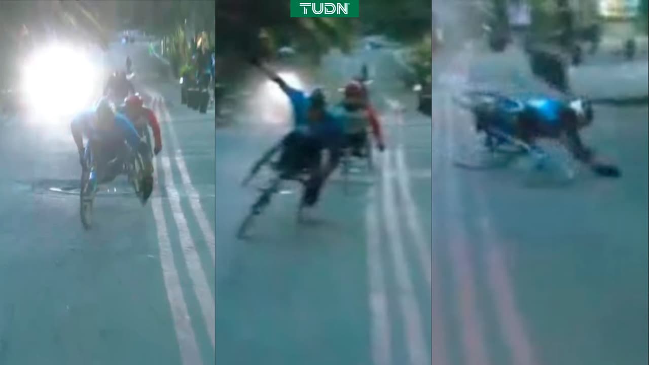 Coladera causa feo accidente de silla de ruedas en Maratón de la CDMX