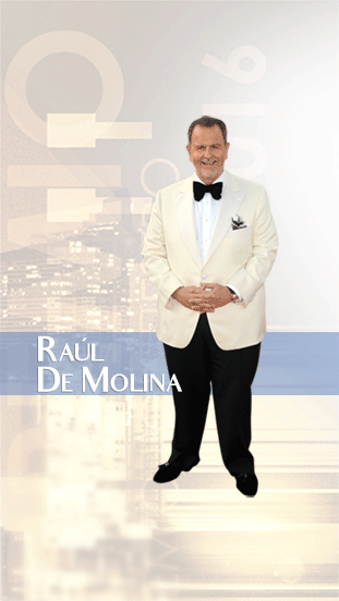 Raúl de Molina fue el mejor host desde la Alfombra y como siempre, lució impecable.