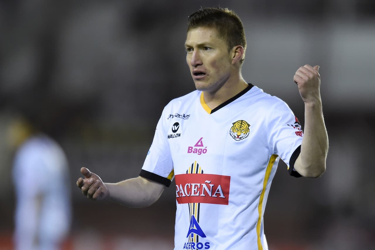 El delantero boliviano, Alejandro Chumacero nueva ficha del Puebla.