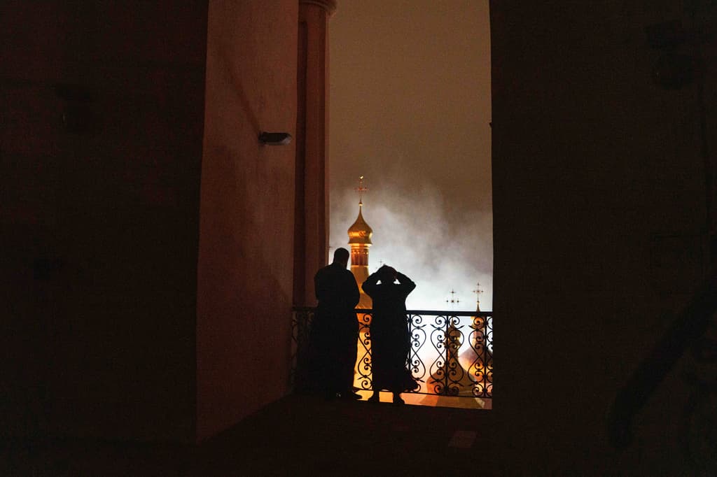 Las imágenes de la destrucción: Rusia daña gravemente una catedral del siglo XI en un bombardeo en Kiev 