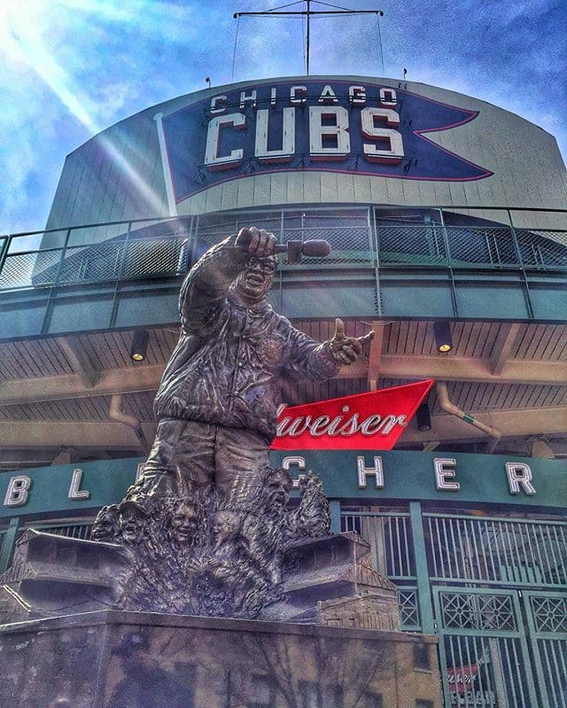 Fans de los Cubs comparten su emoción en las redes sociales por el inicio de los temporada.