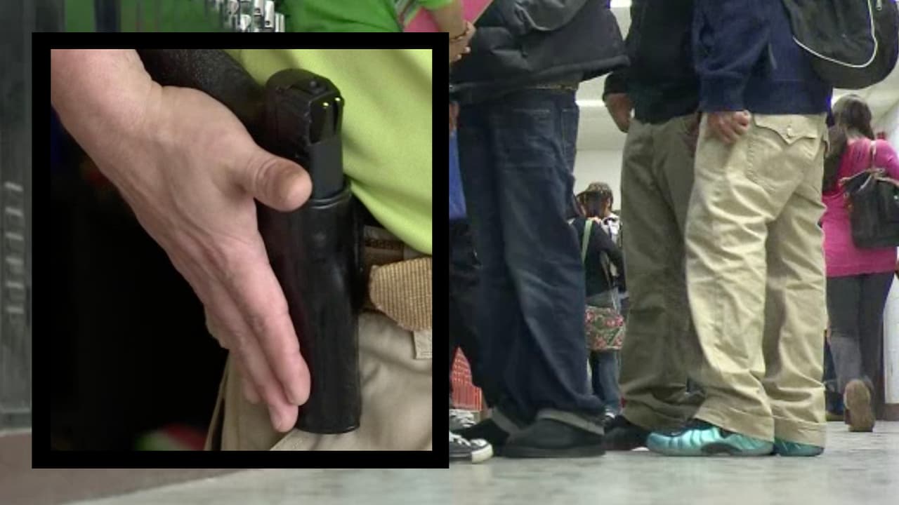 Arrestan a estudiante tras encontrarle armas en escuela secundaria de Miami