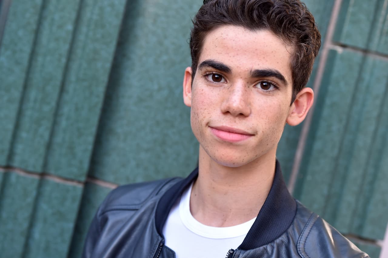 Cameron Boyce participó en diversos proyectos de cine y televisión hasta el día de su muerte, el sábado 6 de julio de 2019.