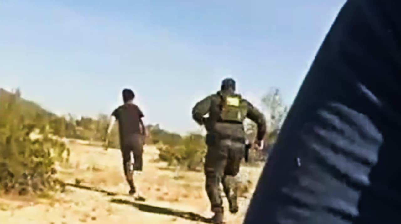 Doce inmigrantes en un vehículo: Patrulla Fronteriza detiene a conductor tras persecución en Yuma