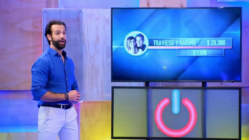En último episodio hubo apuestas arriesgadas como la del 'Travieso' por Karime, que sabiendo que estaban en una posición delicada decidió jugarse 7,000 pesos.
