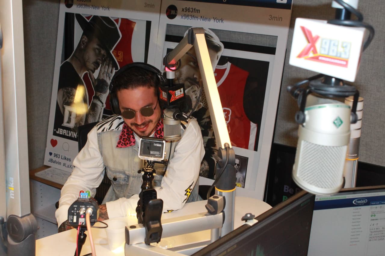 El cantante presentó su nueva propuesta musical "Energía" que cuenta con la participación de artistas como Pharrell Williams, Daddy Yankee y Yandel.