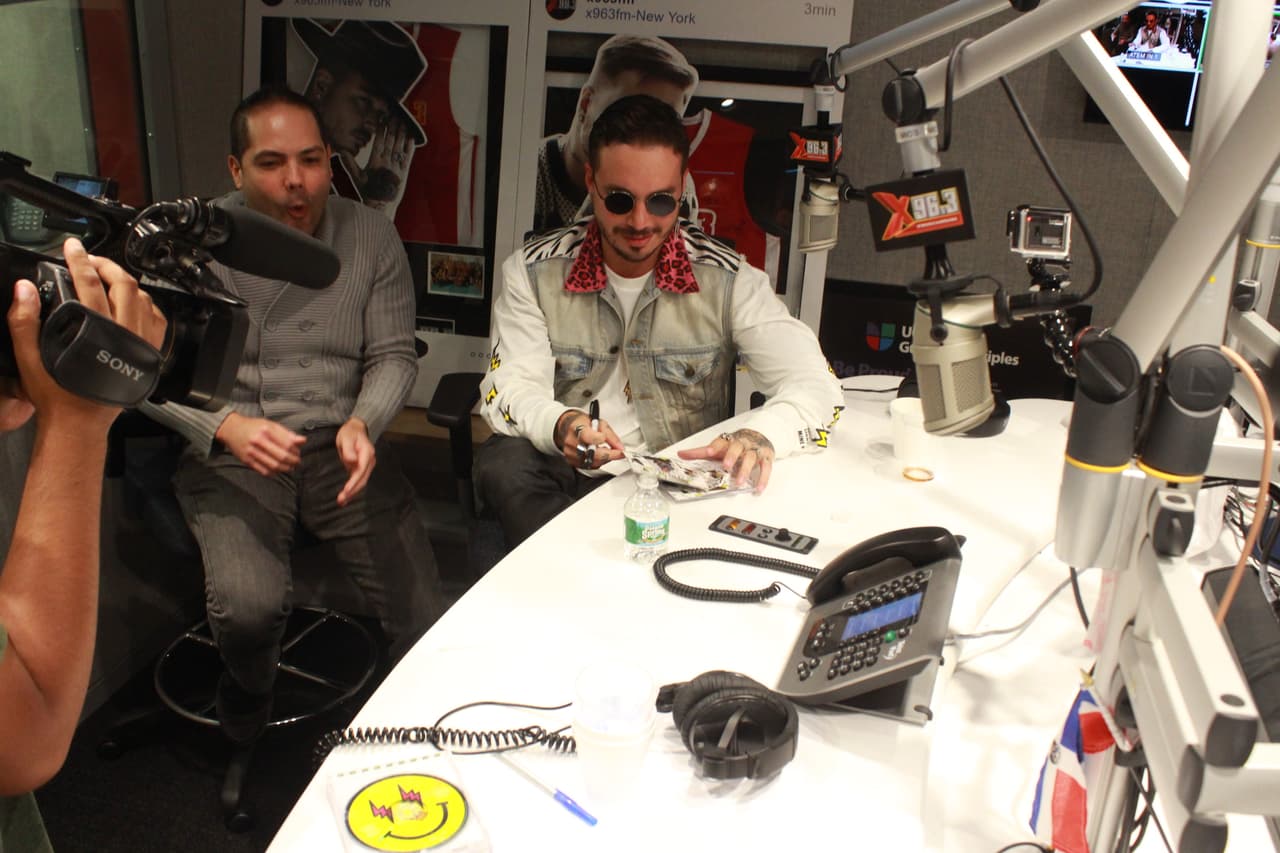 El cantante presentó su nueva propuesta musical "Energía" que cuenta con la participación de artistas como Pharrell Williams, Daddy Yankee y Yandel.
