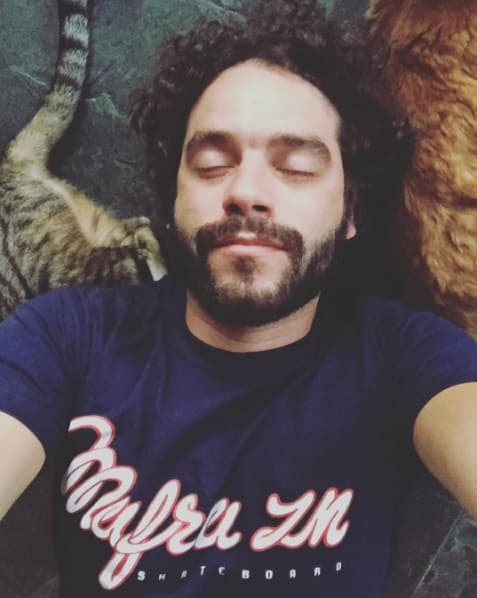 Guilherme Winter nos sorprende de lunes de viernes en ‘Los Diez Mandamientos’, solo por UniMás.