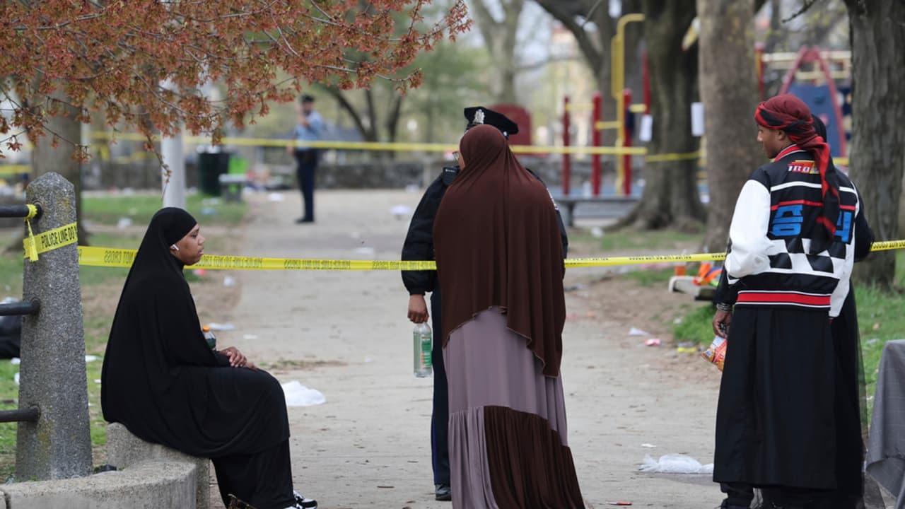 <b>Cientos de residentes celebraban el Eid al-Fitr</b>, el final del mes sagrado del Ramadán, cuando ocurrió la balacera.